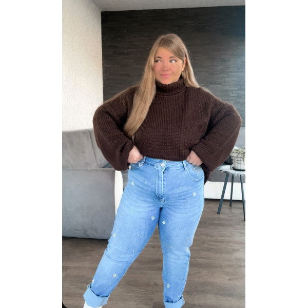 Jean avec bijoux fleurs