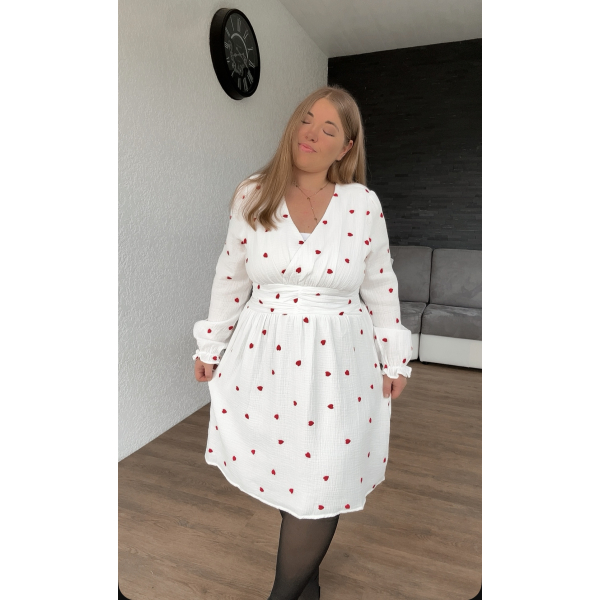 Robe courte en gaze de coton à motifs coeurs