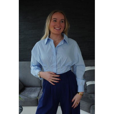 Chemise cintrée bleue ciel