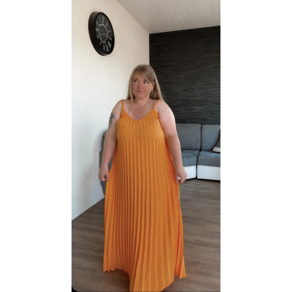 Robe plissée à bretelles orange
